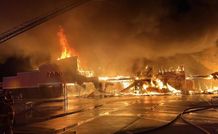 An early morning fire Saturday destroyed the Dill’s Food City location in Royston. (Photo courtesy of the Royston Police Department)